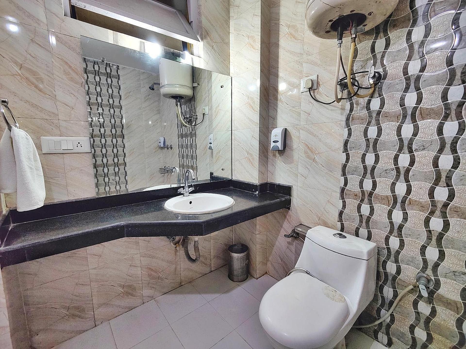 Hotel Surya International Deluxe Rooms without Balcony 4