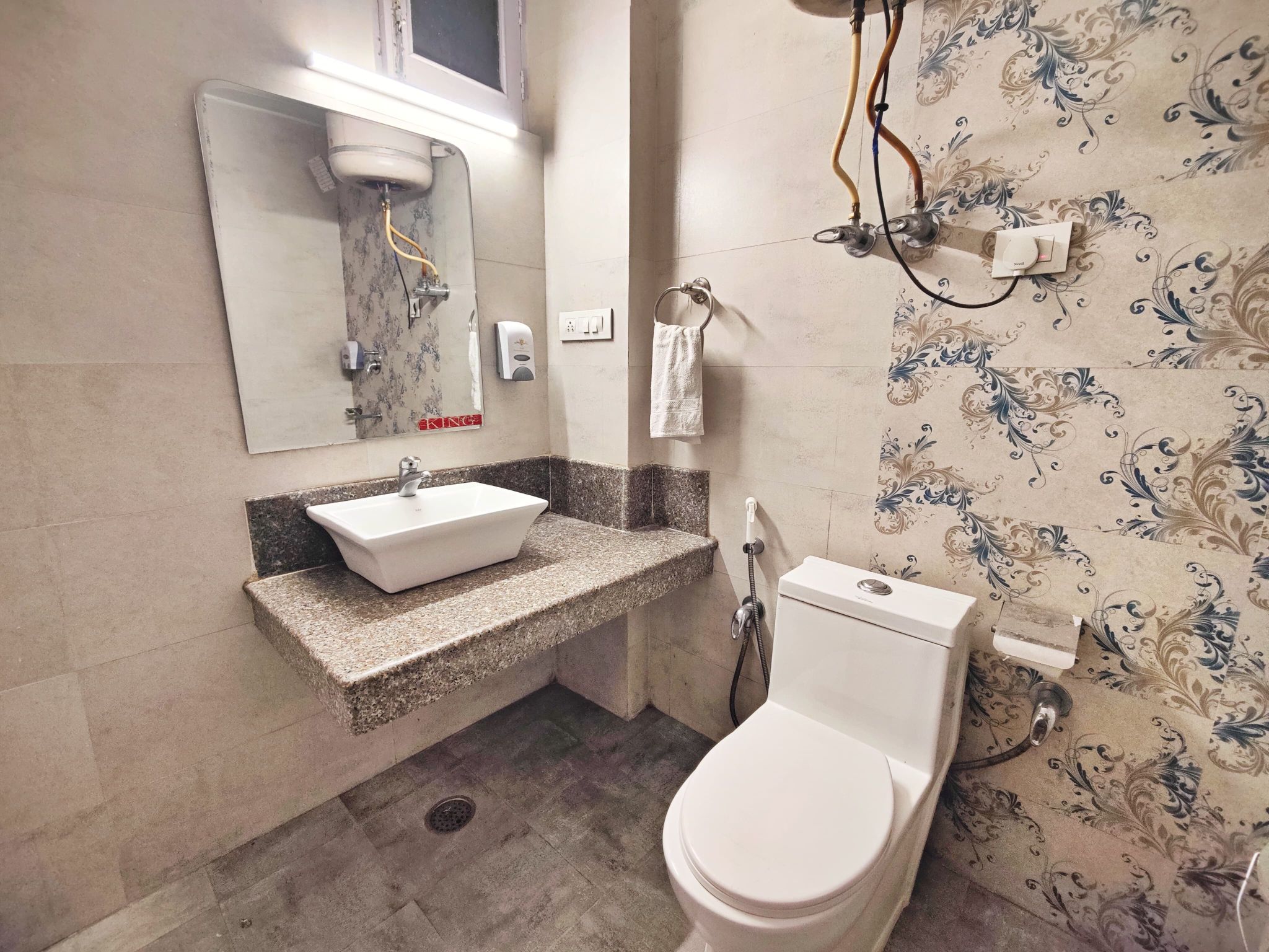 Hotel Surya International Deluxe Rooms without Balcony 5