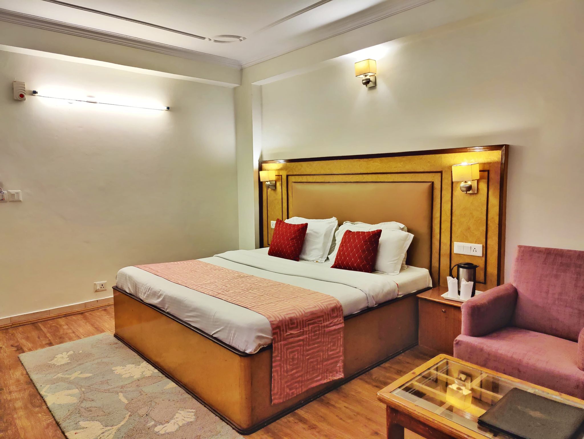 Hotel Surya International Deluxe Rooms without Balcony 2