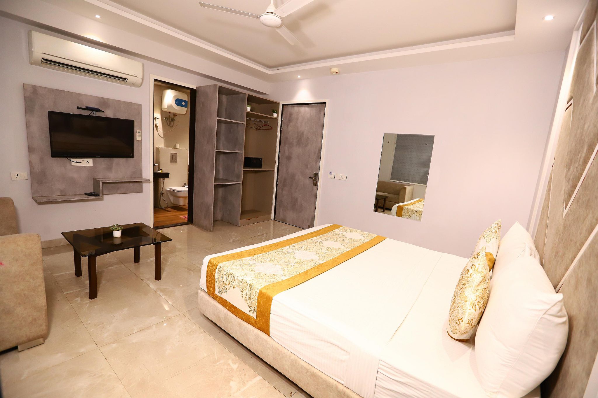 Premium Twin Bedroom with Couch