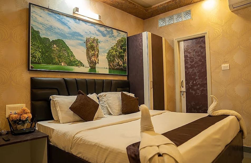 Luxury 4 Bedroom Apartment