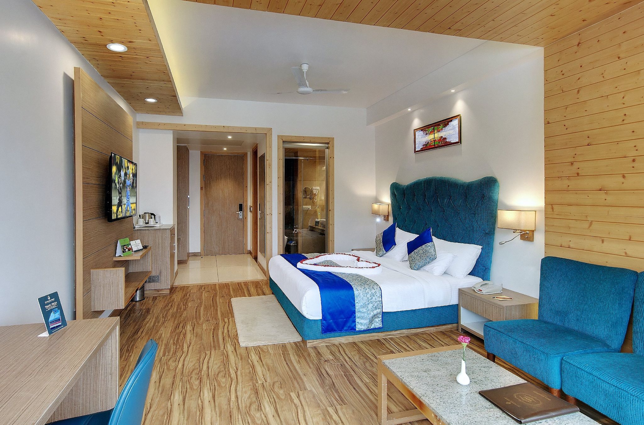 Luxury Room with Balcony
