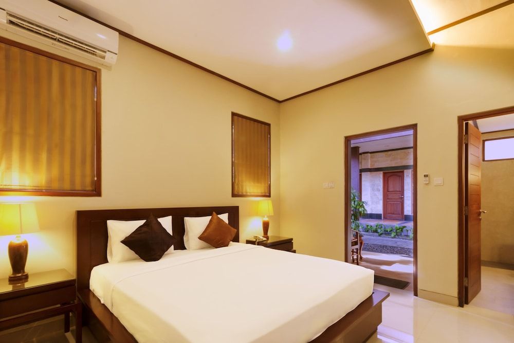 Yulia Beach Inn Kuta