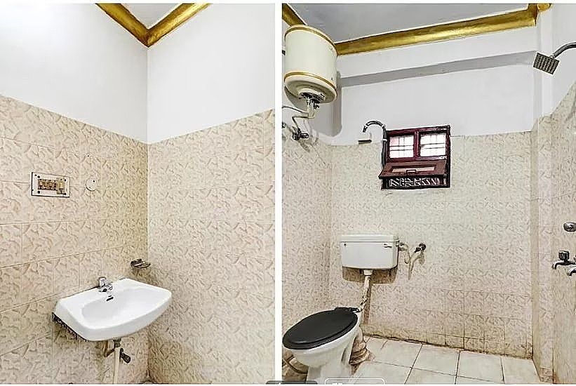 J C Guest House Deluxe AC Room 2