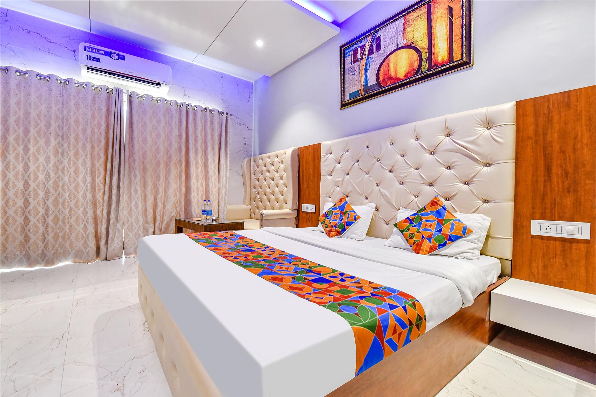 Hotel Maya Palace Deluxe Room 3