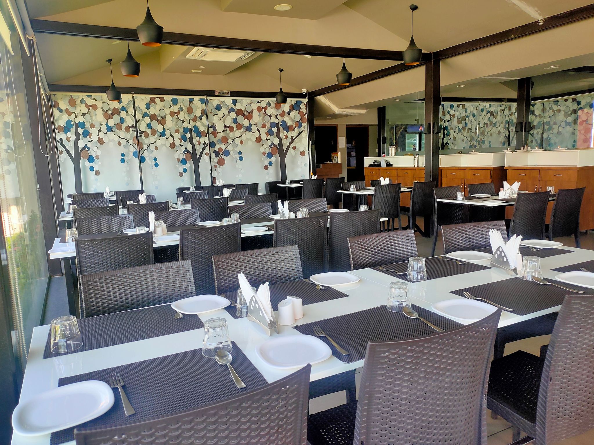 Food & Dining