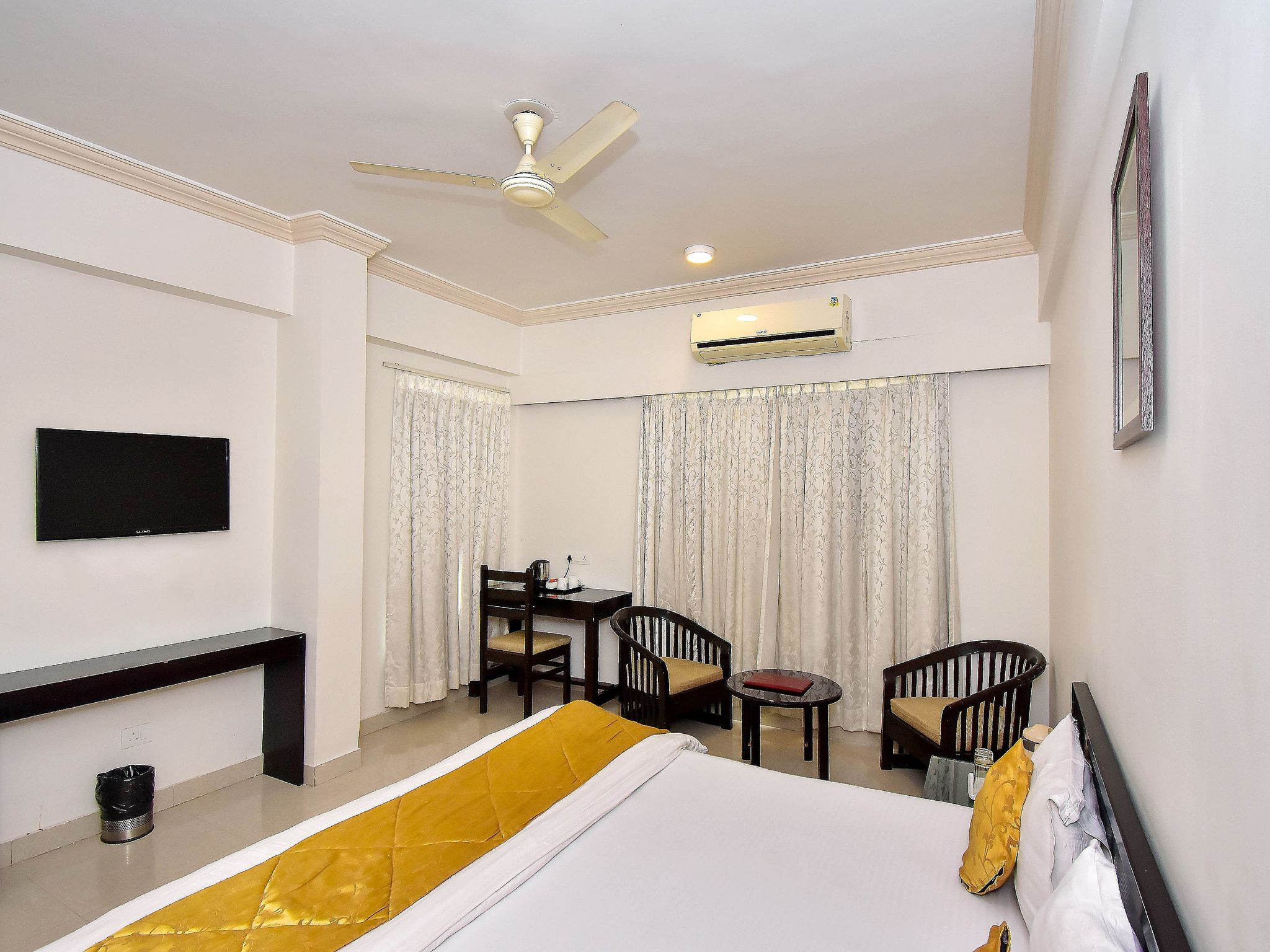 Mukund Villas - Urban Boutique Resort Deluxe Room 11