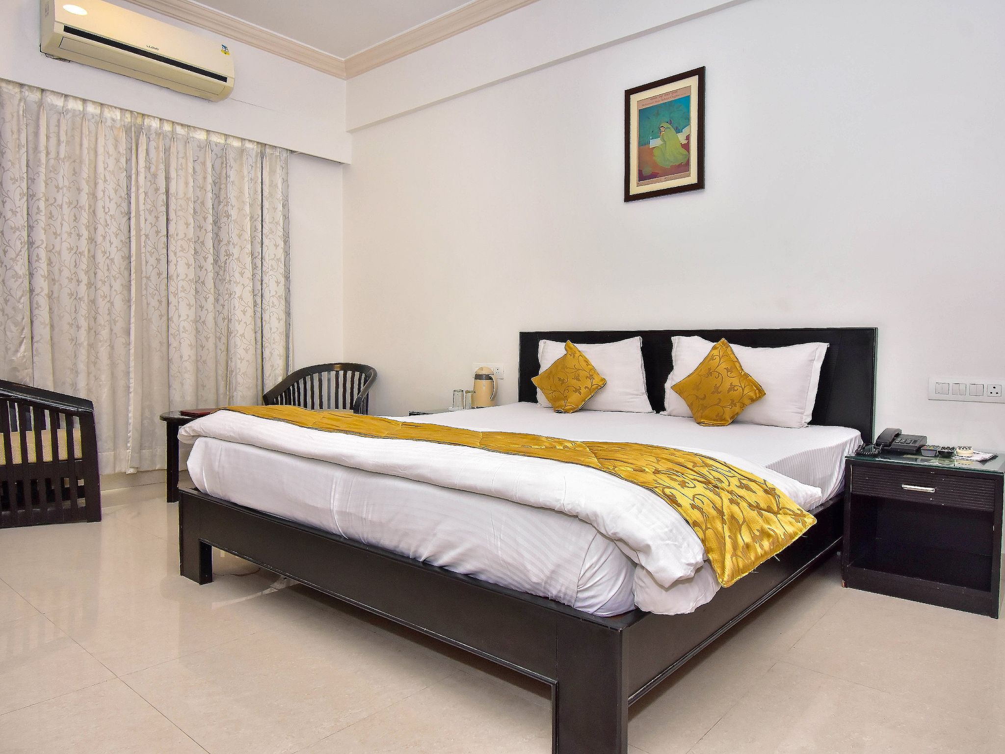 Mukund Villas - Urban Boutique Resort Deluxe Room 5