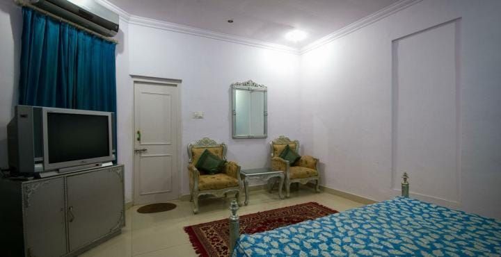 Hotel Udai Garh Deluxe Room 3