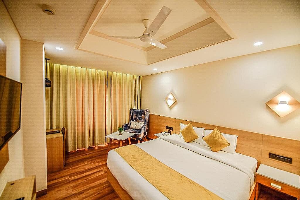 Hotel Palash Regency Deluxe Double Room