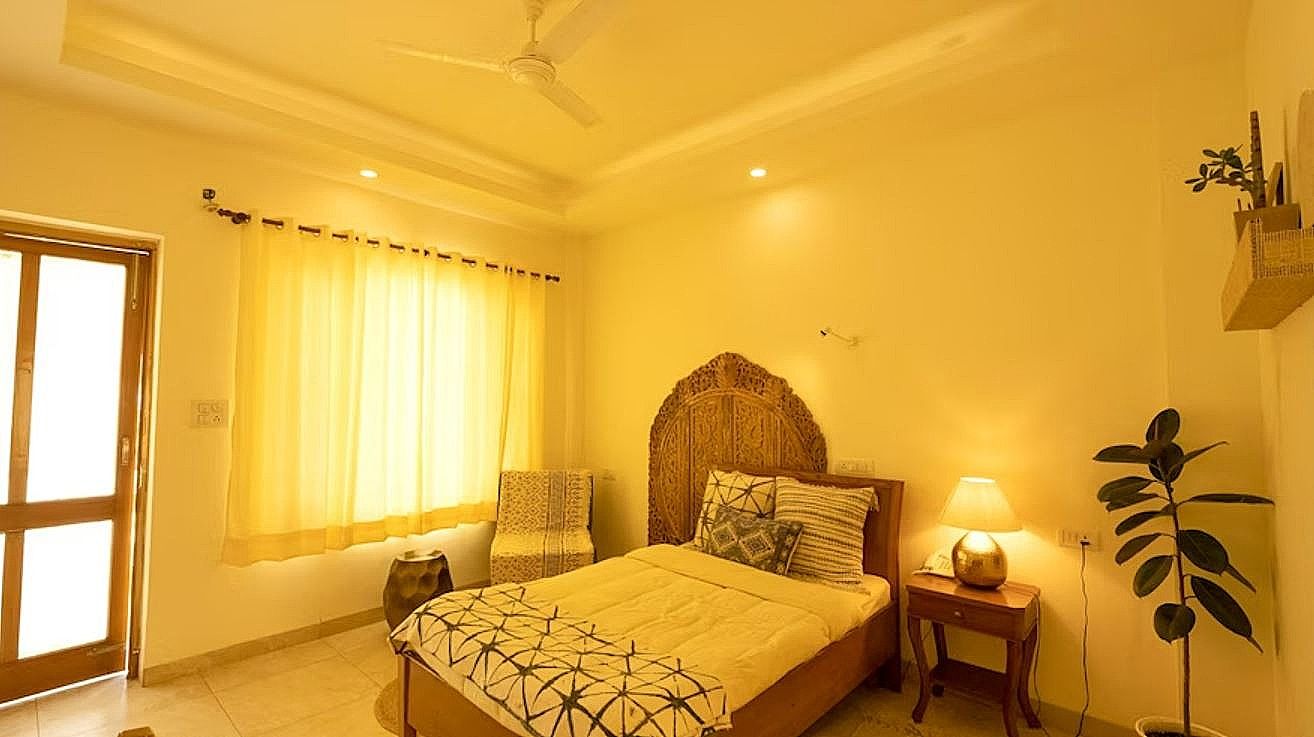 Deluxe Double Room with Pulse Diagnosis and Ayurvedic Short Treatment