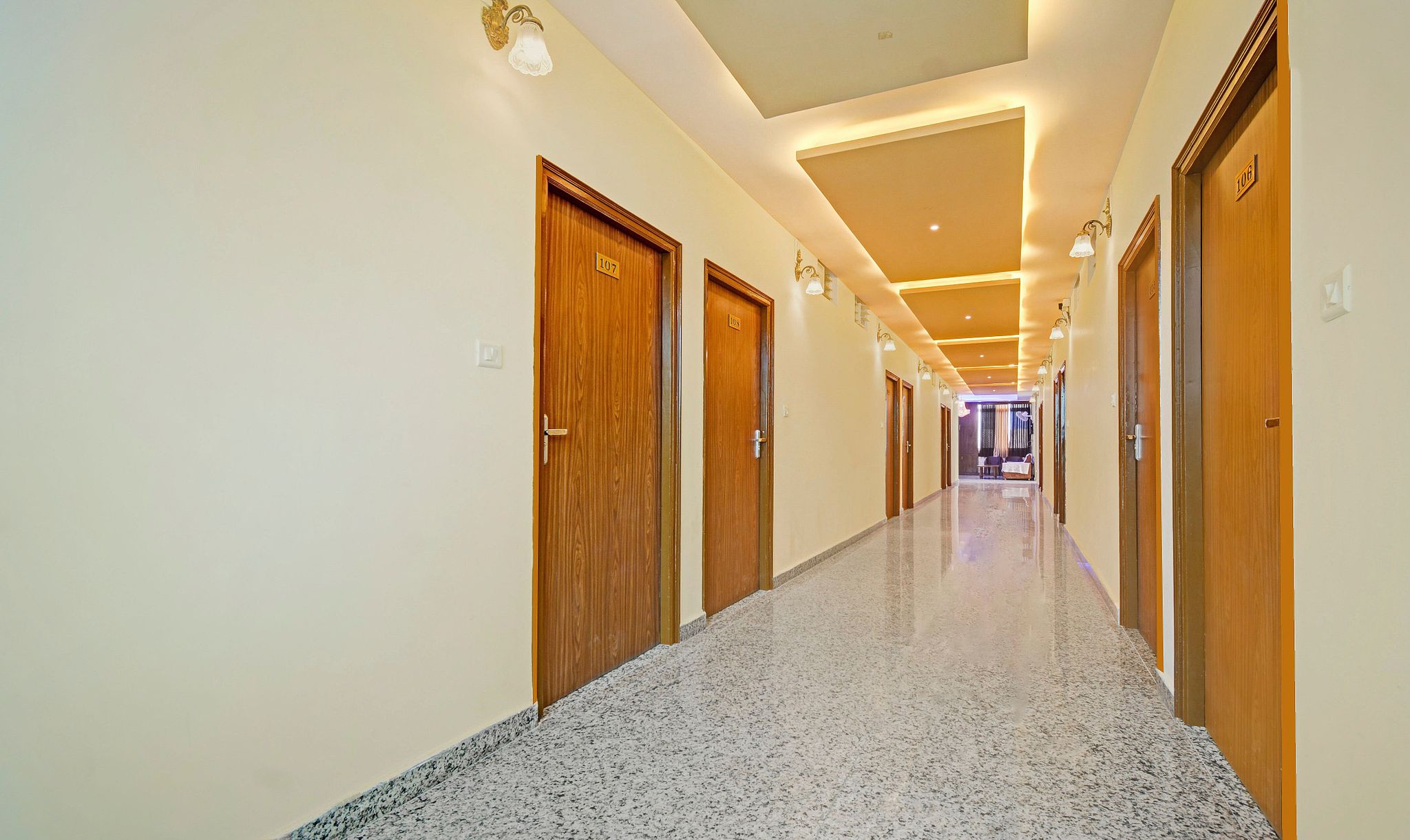 undefined Hotel Lavishka Palace 4