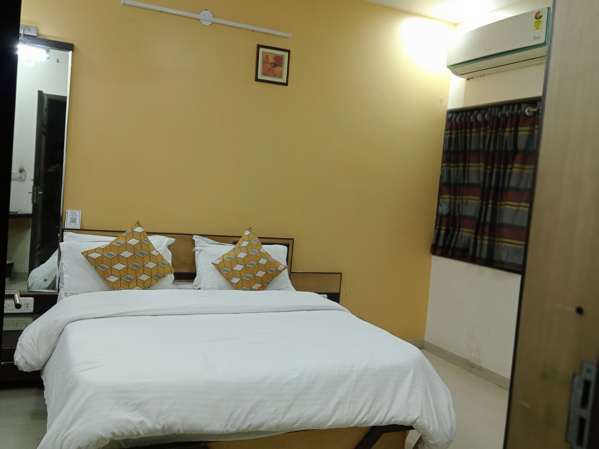 undefined Hotel The Royal Dattani 10