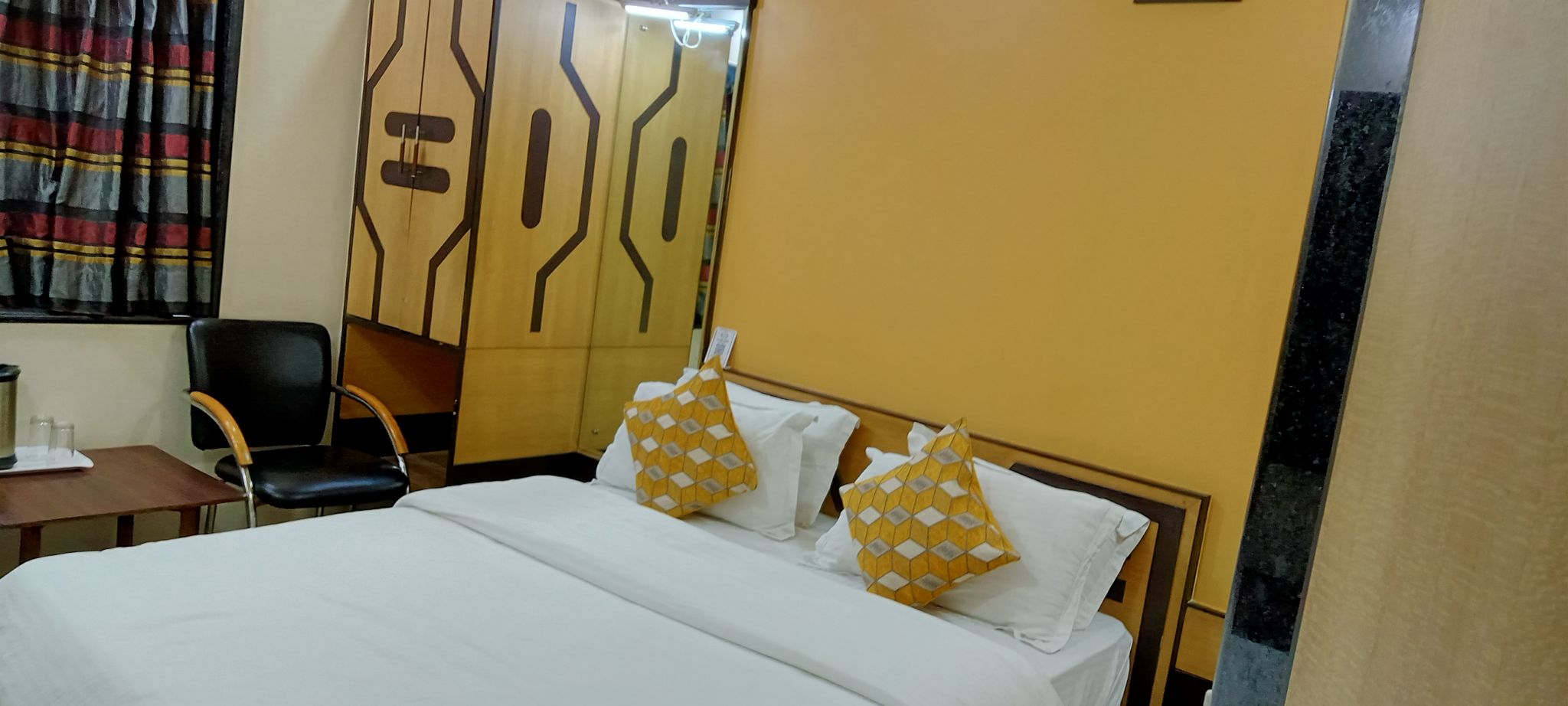 undefined Hotel The Royal Dattani 9