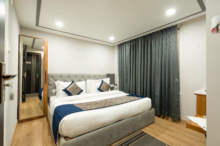 Excel Hotels & Resorts Mall Road Nainital Deluxe Room 2