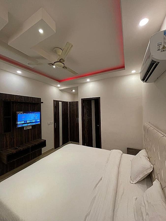 Hotel AV Continental Classic 8