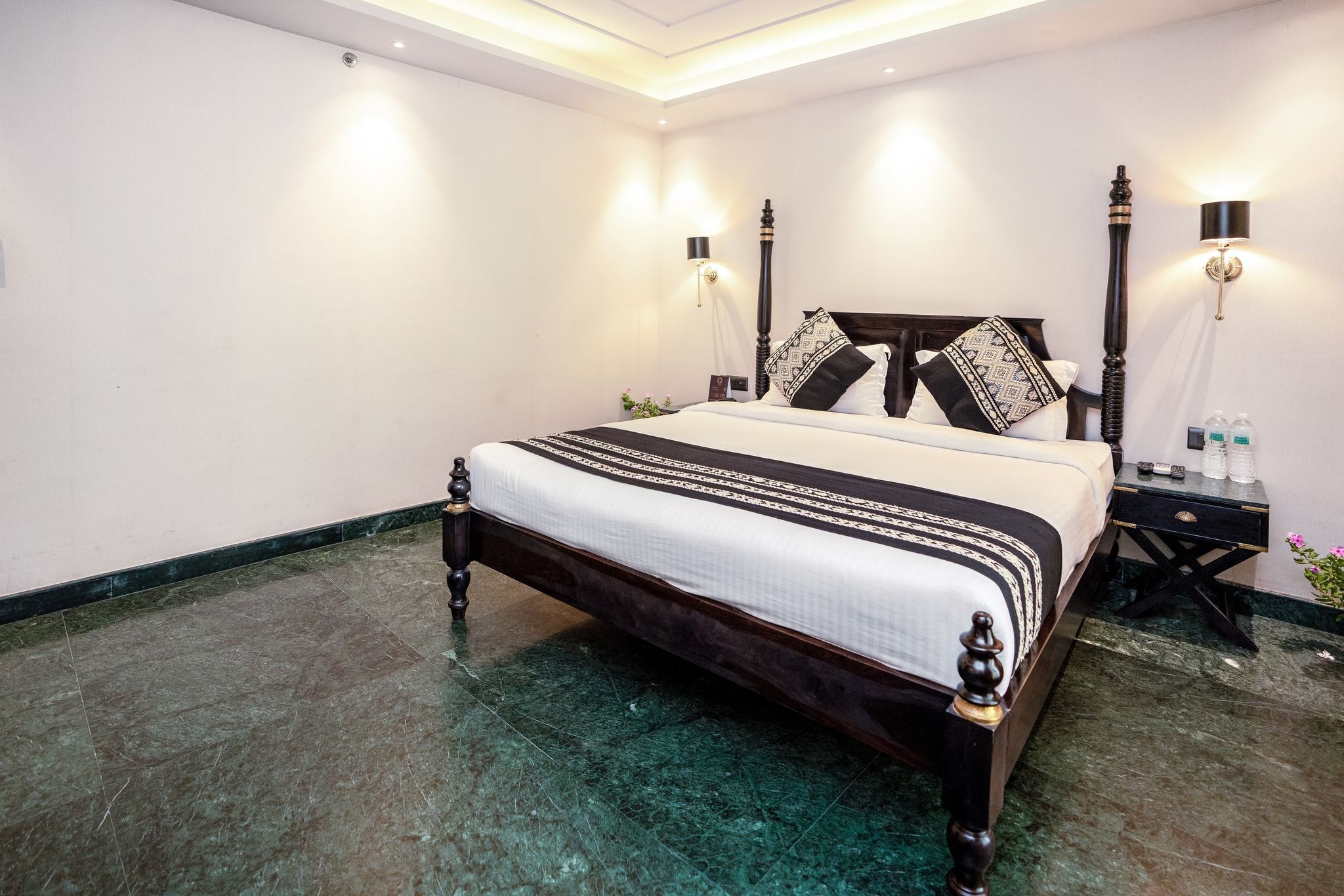 Foxoso Hotel Delhi Airport Executive Rooms 3