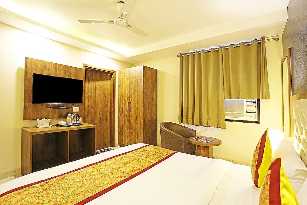 Hotel Mayda Inn- A Boutique Hotel, New Delhi Deluxe Double or Twin Room, City View 9