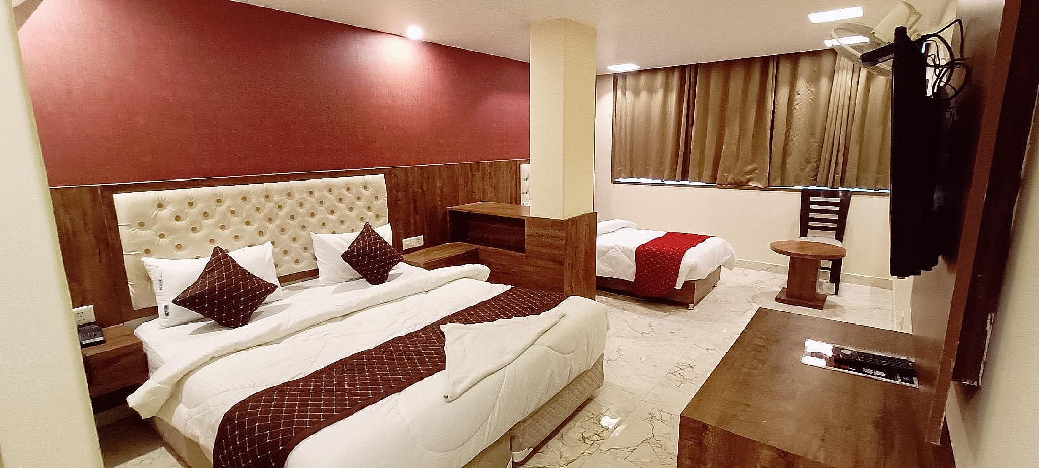Luxury Triple Room