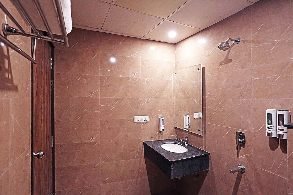 Hotel Mayda Inn- A Boutique Hotel, New Delhi Deluxe Double or Twin Room, City View 23