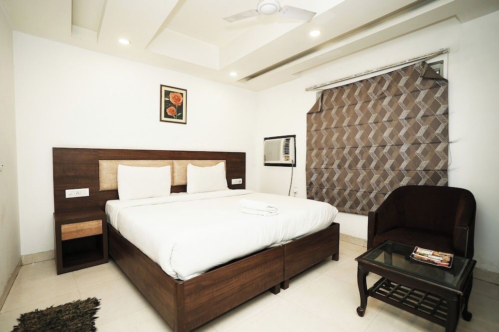 Peridot Deluxe Room 3