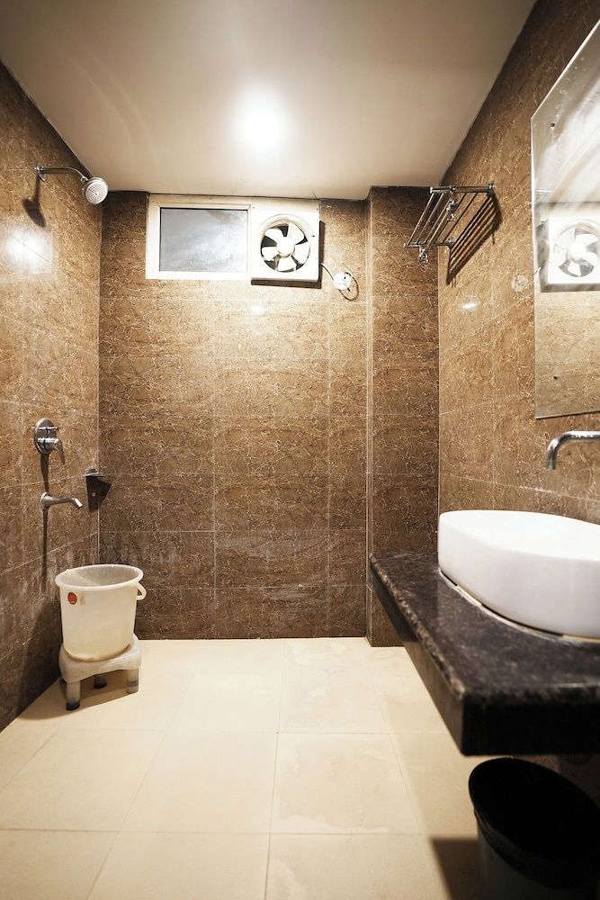 Peridot Deluxe Room 16