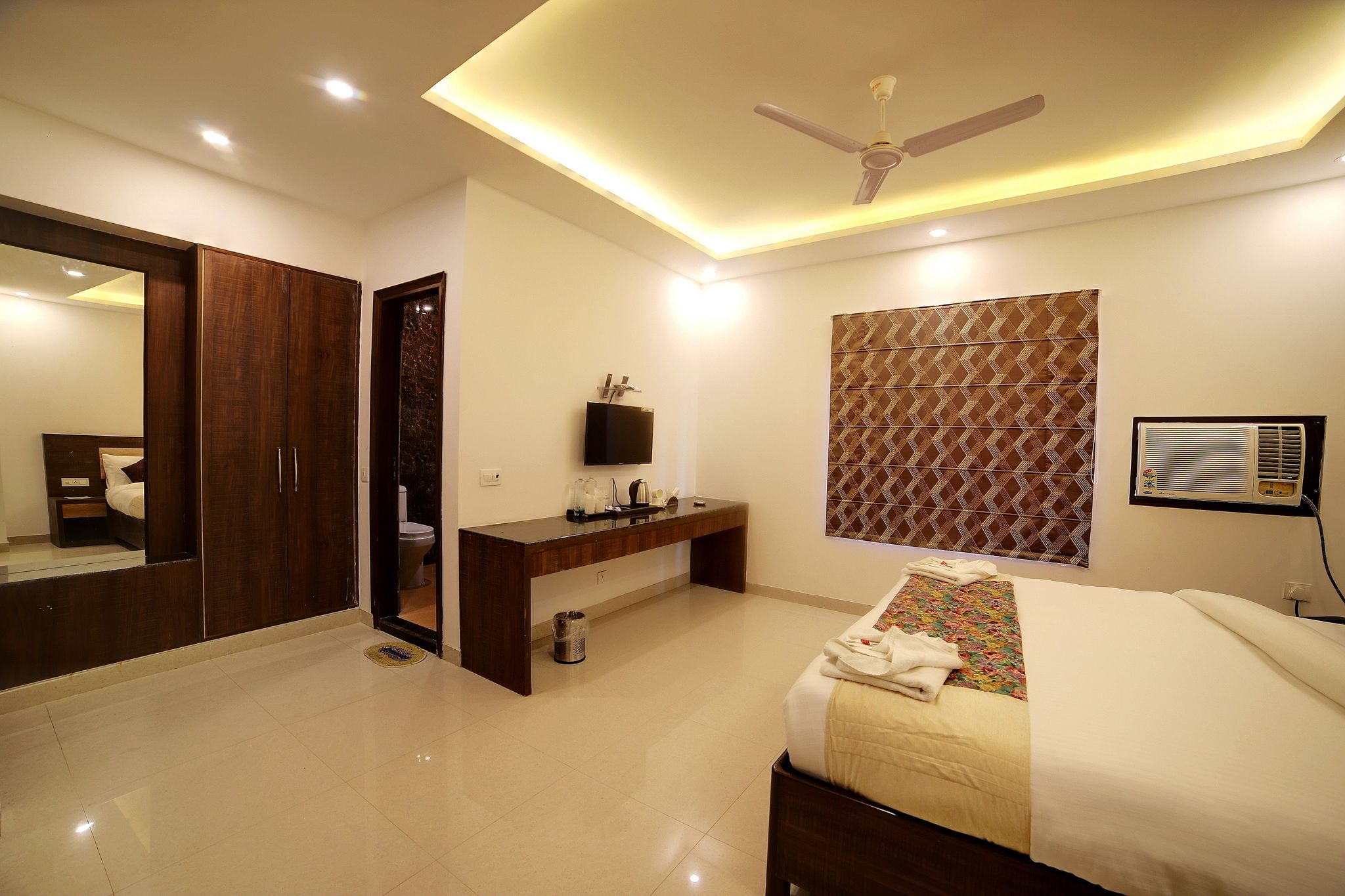 Peridot Deluxe Room 19