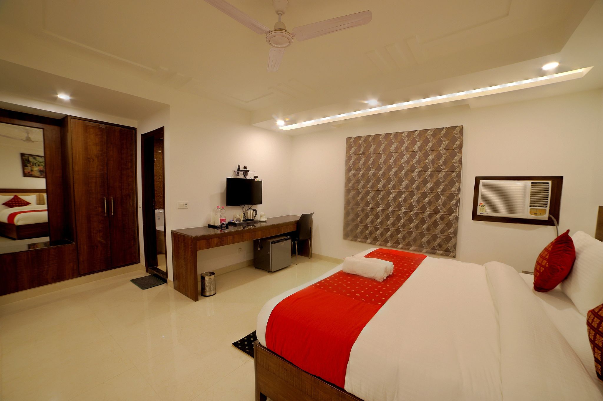 Peridot Deluxe Room 12