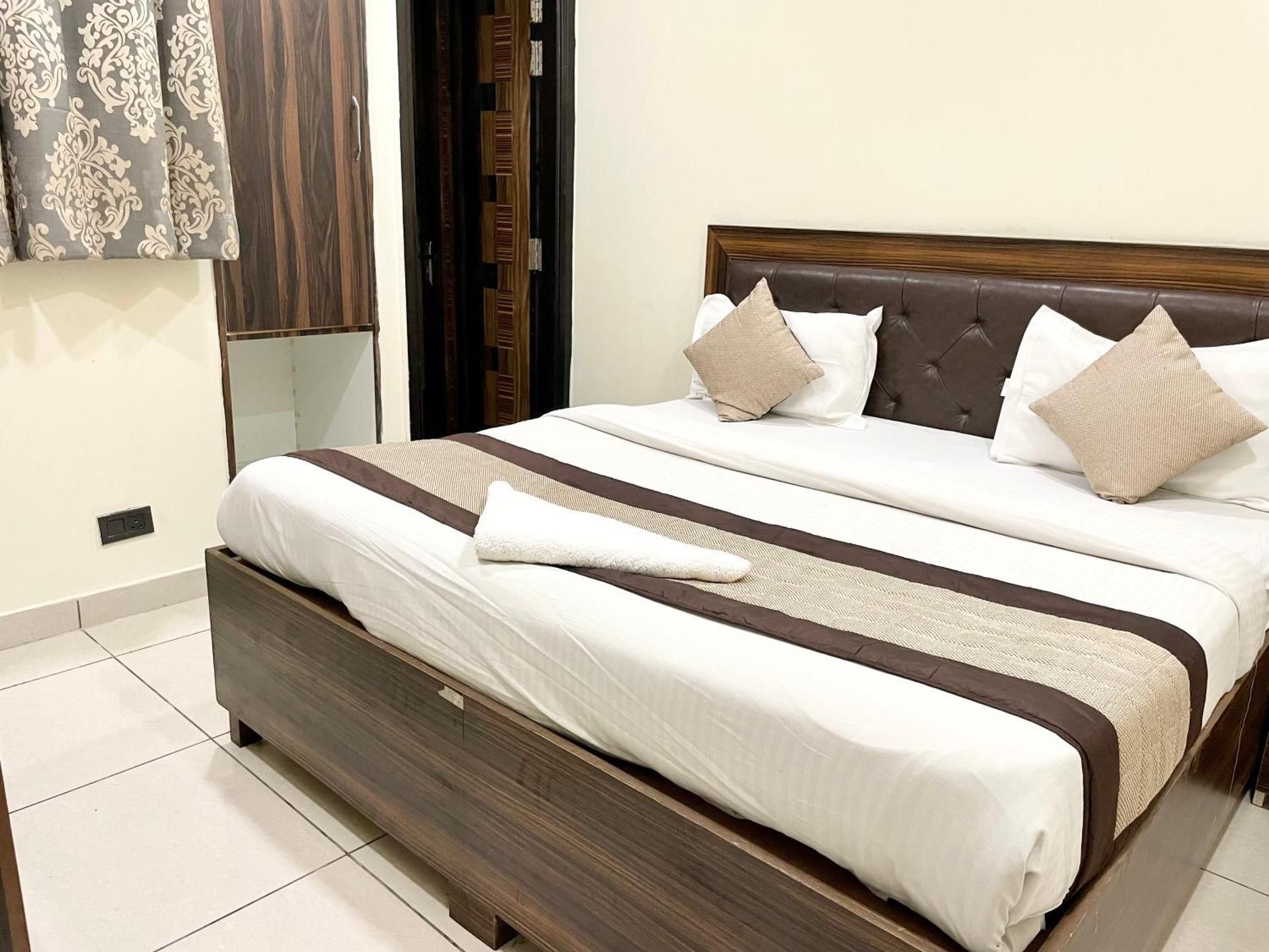 The Grand Suites Standard Room 4