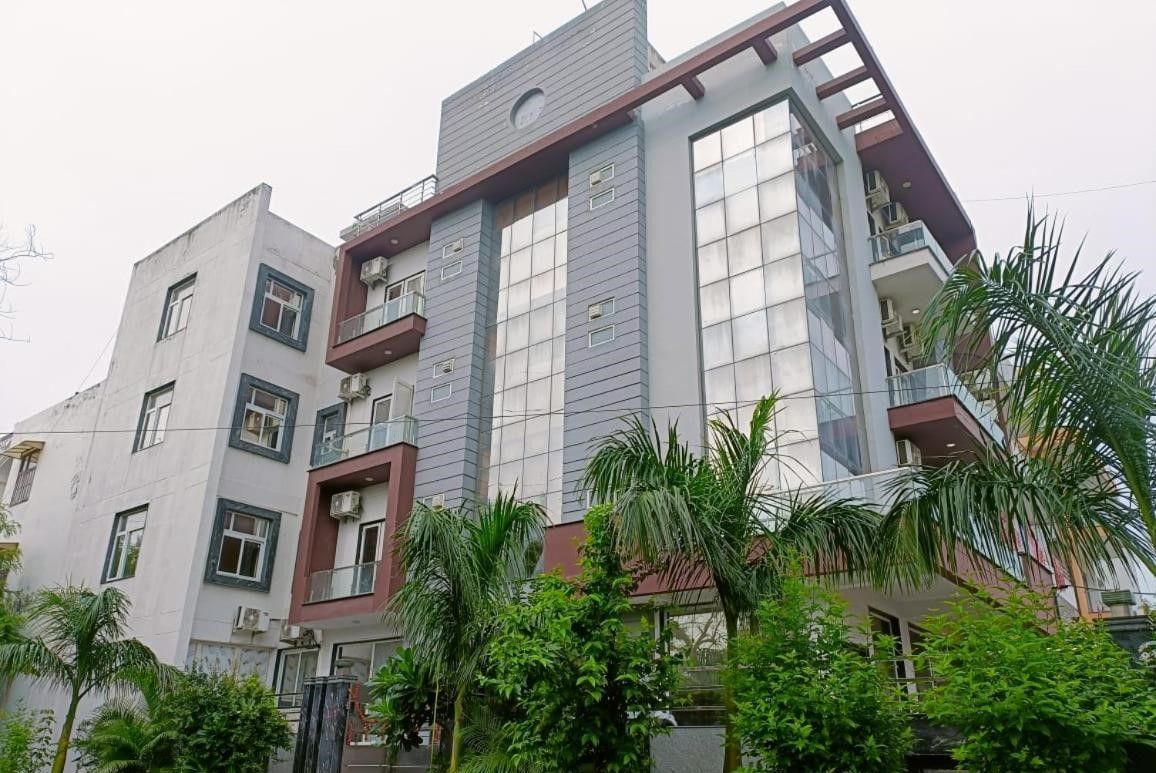 undefined The Grand Suites 6