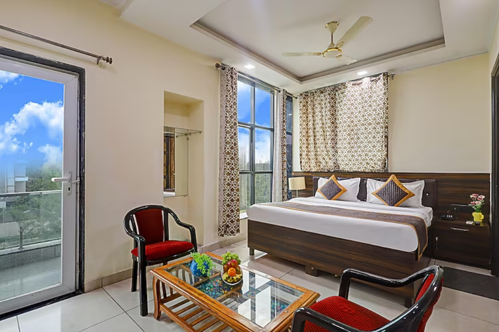 undefined Hotel Vibe Blue - Sector 70 10