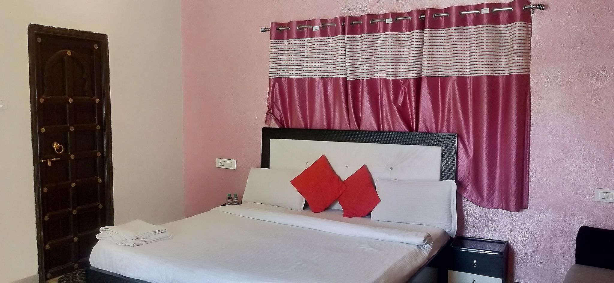 Badigarh Palace Resort & Spa Executive Room 4