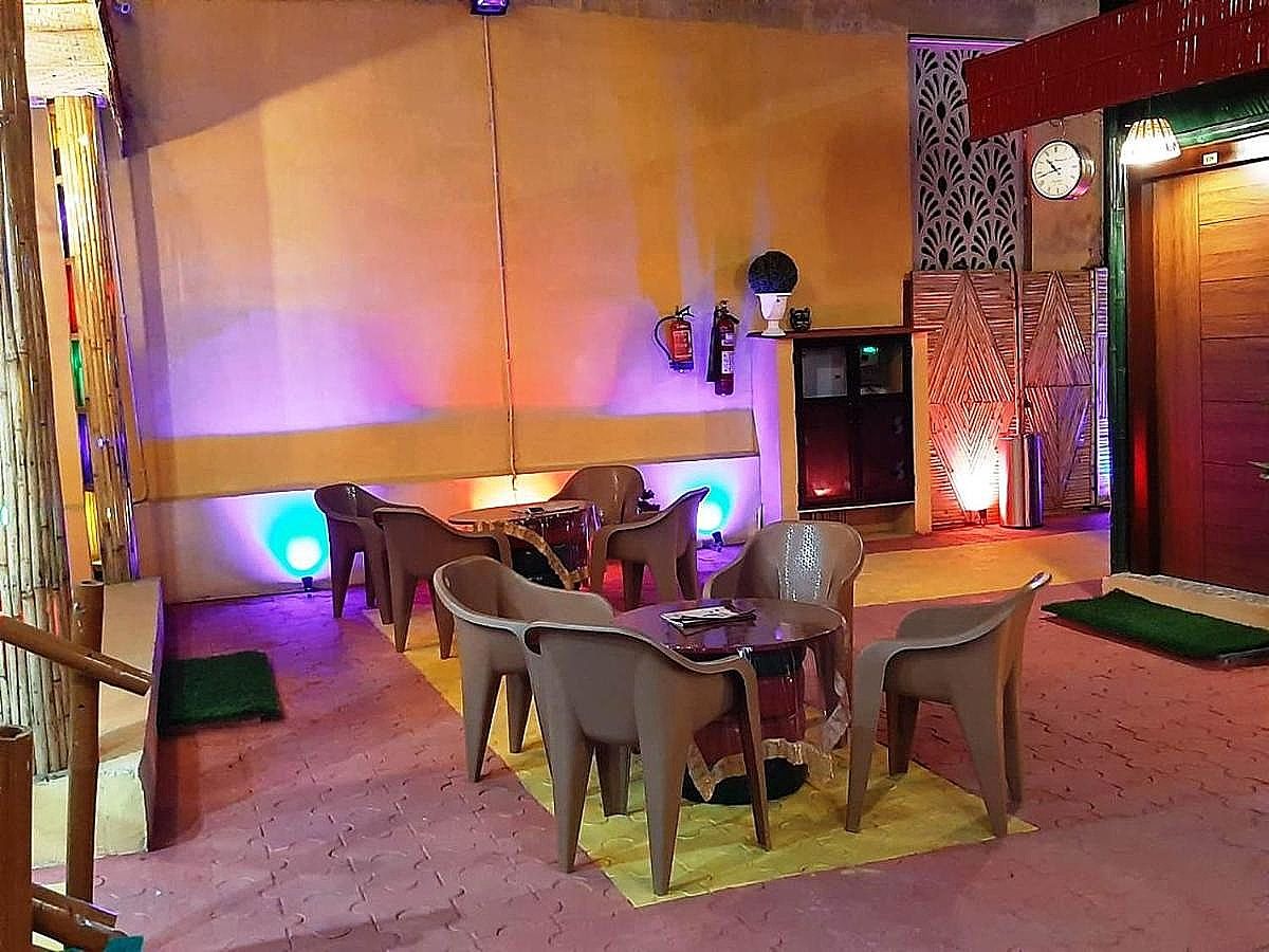 undefined Hotel Bamboo Castle 3