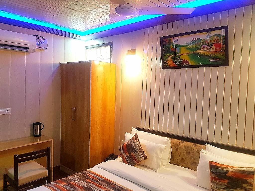 Hotel Bamboo Castle Deluxe Room 3