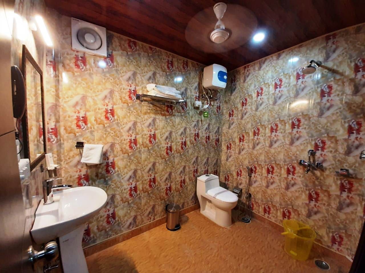 Hotel Bamboo Castle