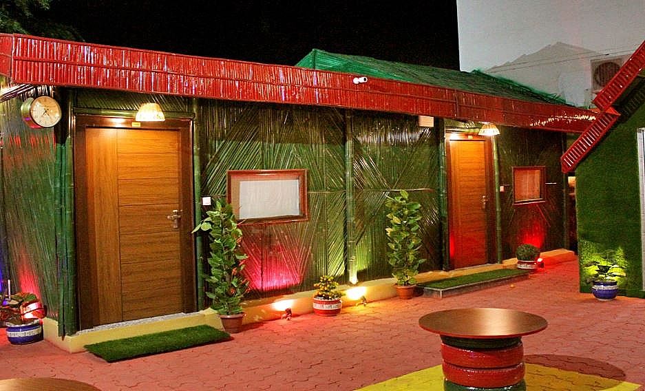 Hotel Bamboo Castle