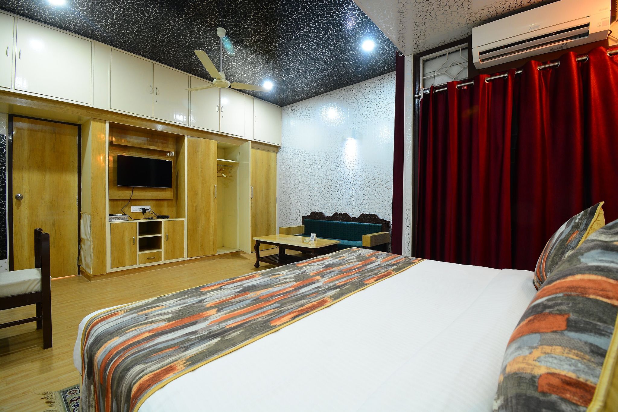 Hotel Bamboo Castle