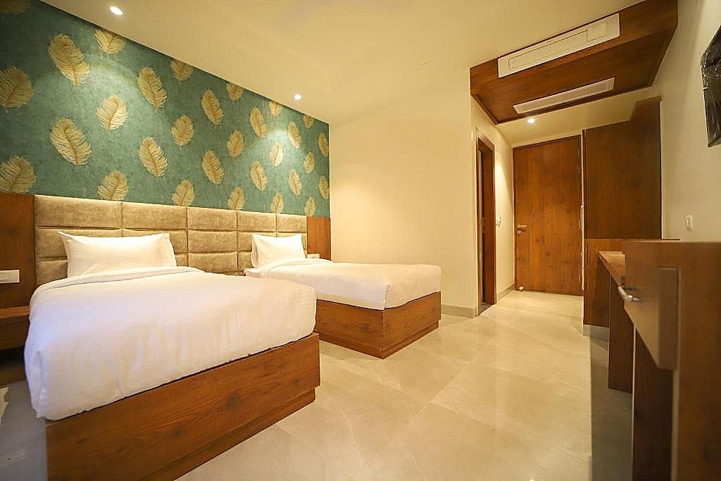 Hotel Marine House Deluxe Room 2