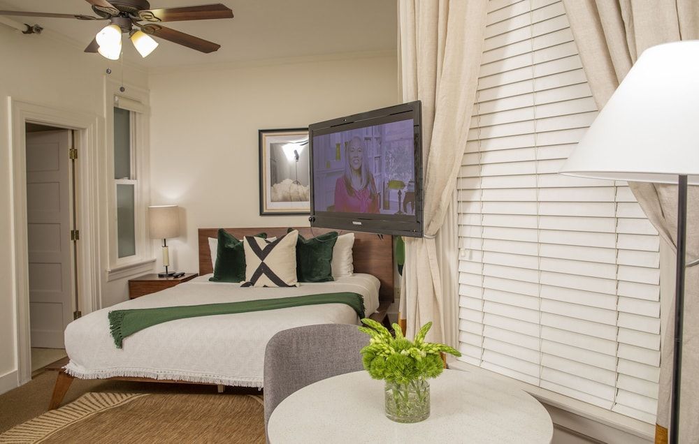 Washington Square Inn