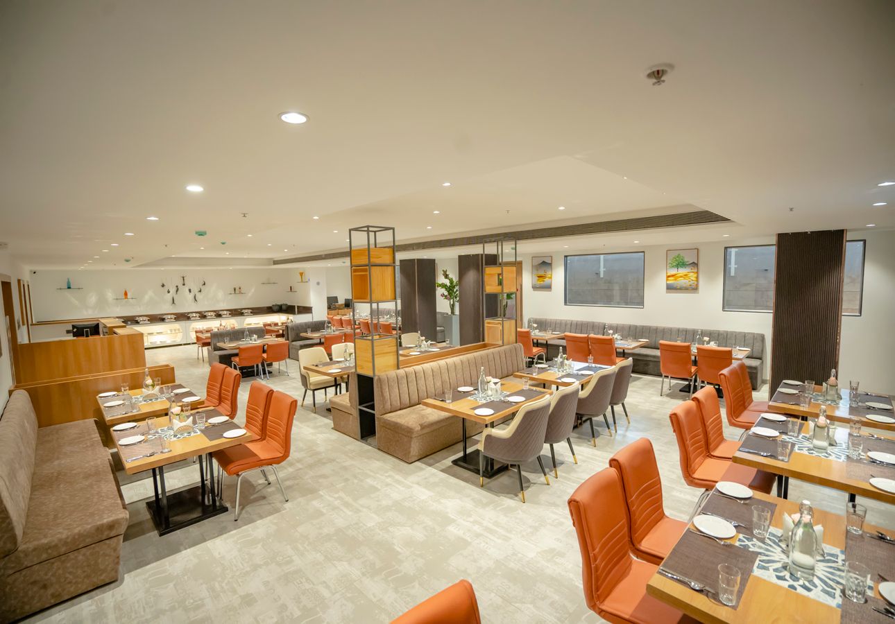 Food & Dining