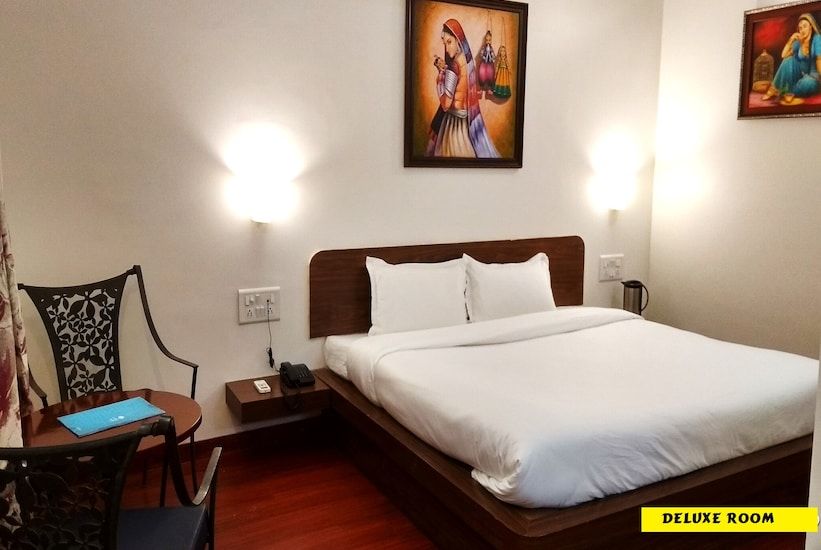 Hotel Lake Inn Deluxe Room AC 6