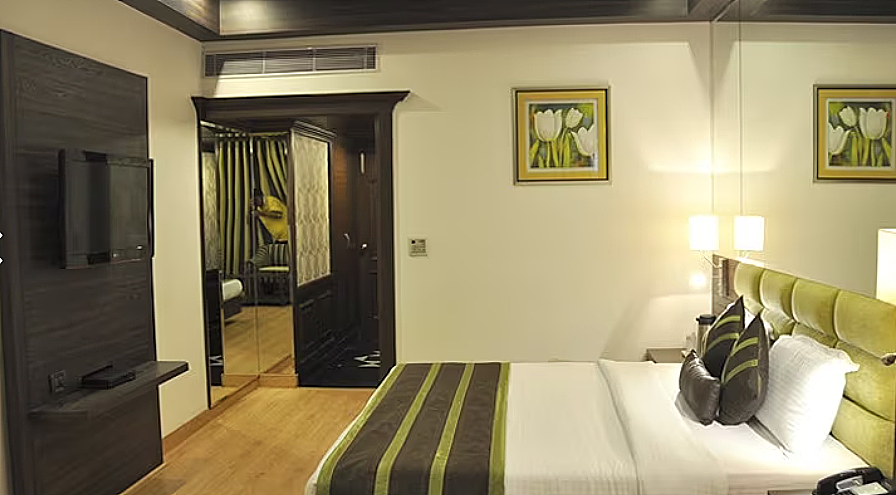 Park Grand Grand Deluxe Rooms