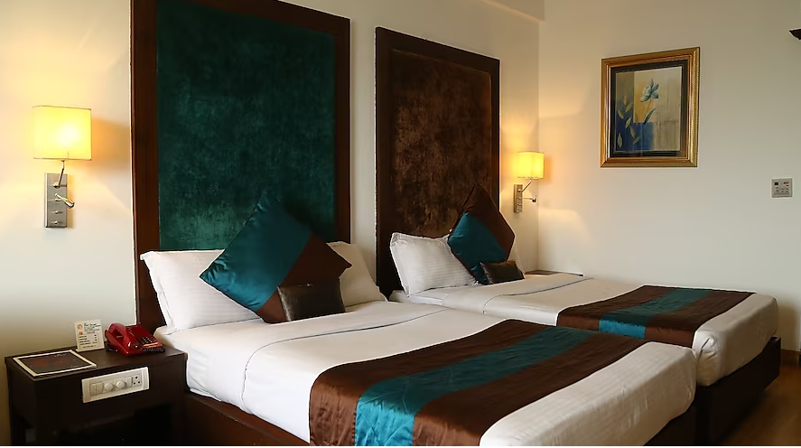 Park Grand Grand Deluxe Rooms 3