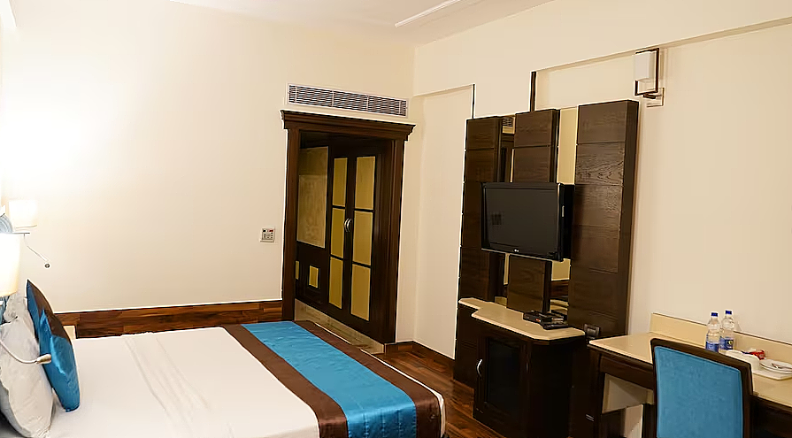 Park Grand Deluxe Rooms 2