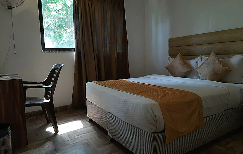 Calangute Beach Resort Deluxe Room 2