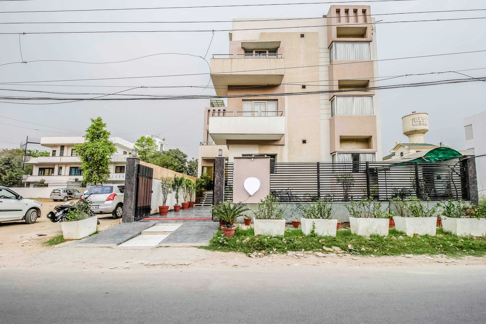 undefined Smart Inn 3 6