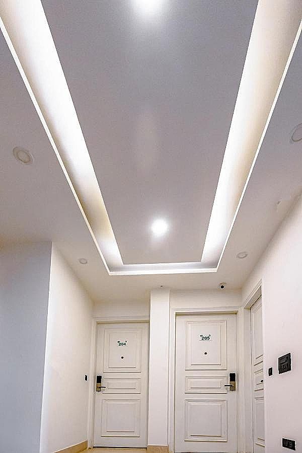 Hotel Mayur Vihar Deluxe Double Room 5
