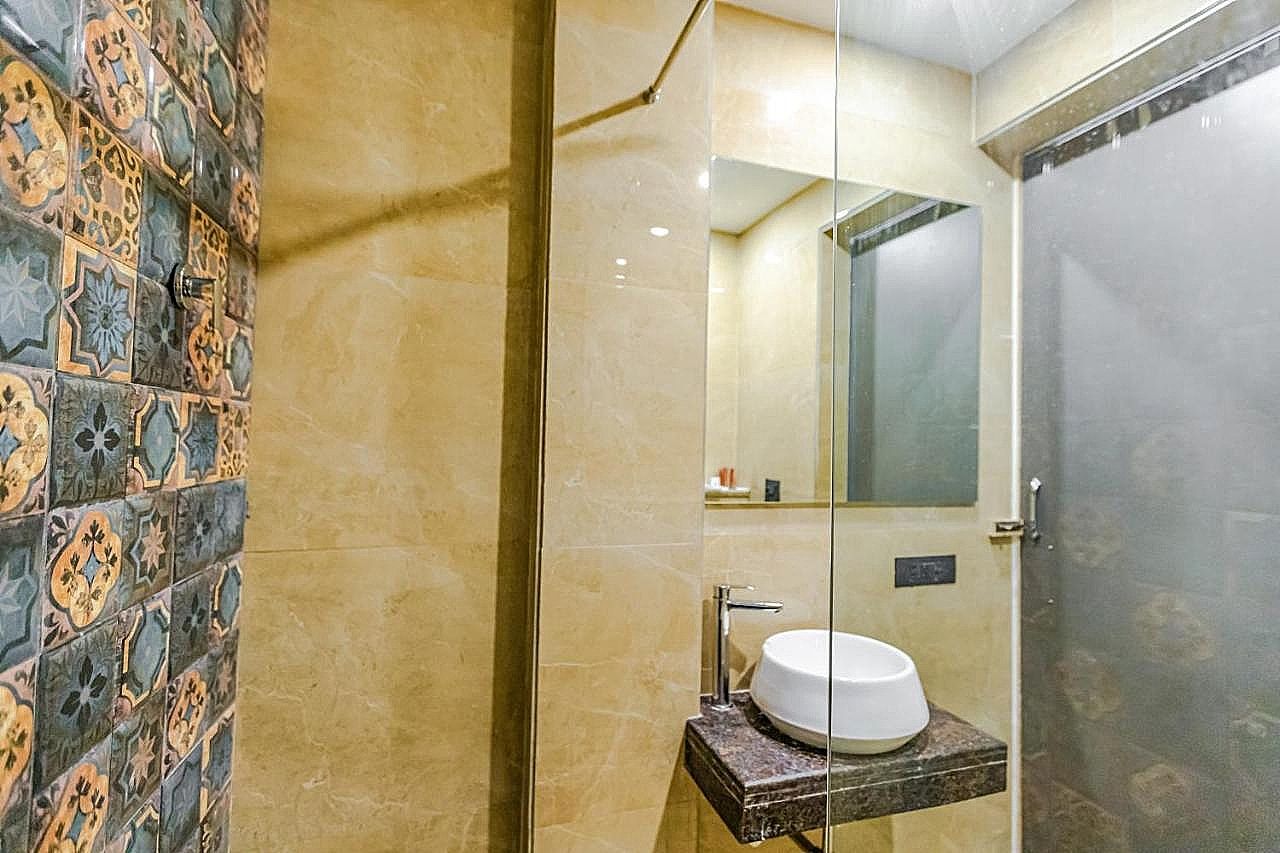Hotel Mayur Vihar Deluxe Double Room 14