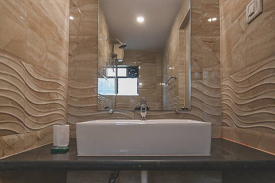 Amber Rooms Premium Room with Balcony 20