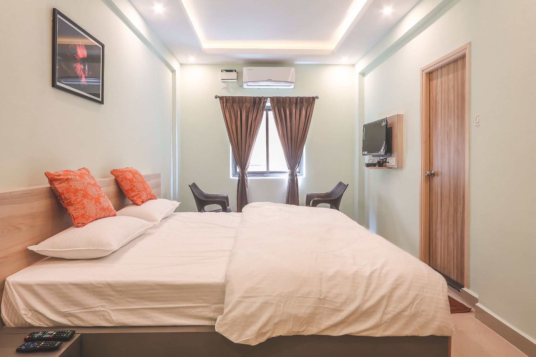 Amber Rooms Premium Room Without Balcony 14